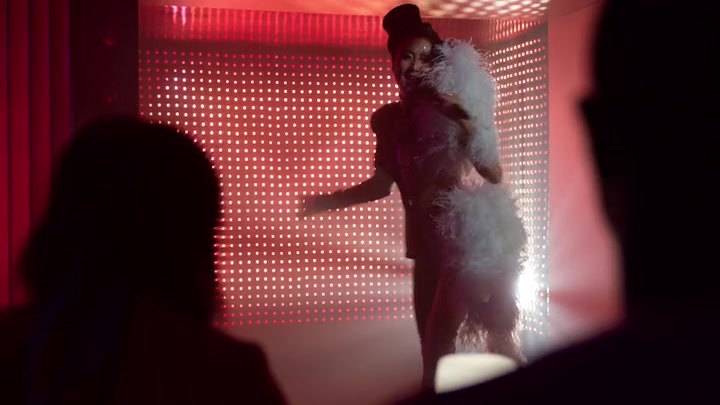 Emily_in_Paris_S02E01_WEBRip_x264-ION10_1699.jpg Emily_in_Paris_S02E01_WEBRip_x264-ION10_1699.jpg