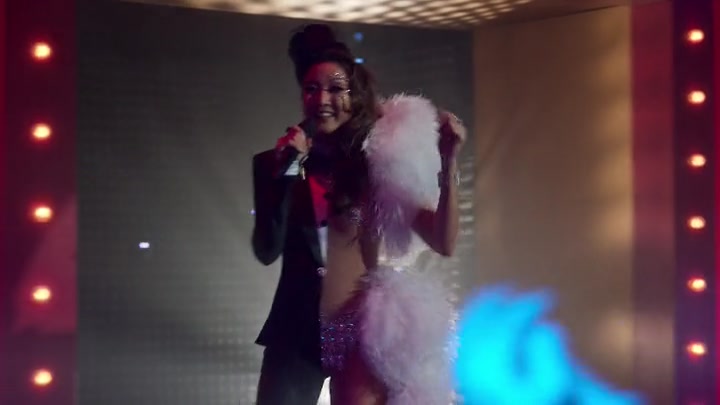Emily_in_Paris_S02E01_WEBRip_x264-ION10_1866.jpg Emily_in_Paris_S02E01_WEBRip_x264-ION10_1866.jpg