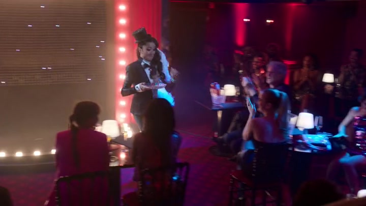 Emily_in_Paris_S02E01_WEBRip_x264-ION10_1875.jpg Emily_in_Paris_S02E01_WEBRip_x264-ION10_1875.jpg