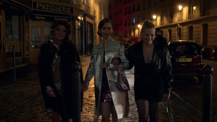 Emily_in_Paris_S02E01_WEBRip_x264-ION10_1941.jpg