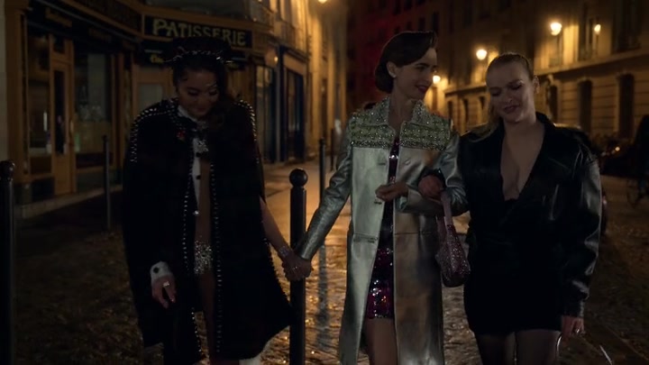 Emily_in_Paris_S02E01_WEBRip_x264-ION10_1946.jpg Emily_in_Paris_S02E01_WEBRip_x264-ION10_1946.jpg