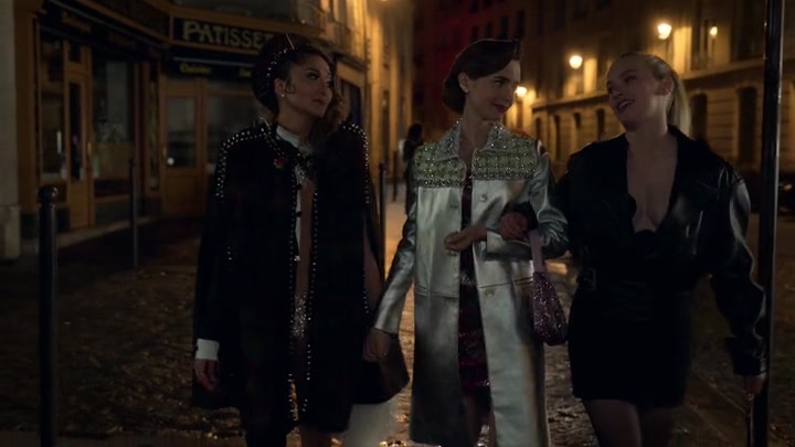 Emily_in_Paris_S02E01_WEBRip_x264-ION10_1948.jpg Emily_in_Paris_S02E01_WEBRip_x264-ION10_1948.jpg