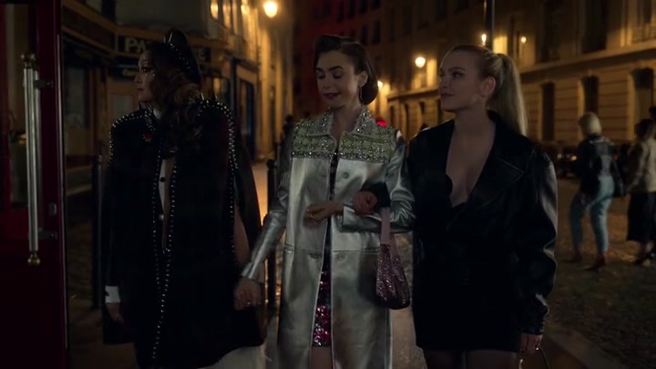 Emily_in_Paris_S02E01_WEBRip_x264-ION10_1955.jpg