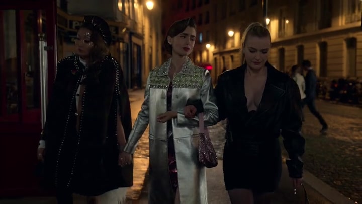 Emily_in_Paris_S02E01_WEBRip_x264-ION10_1957.jpg