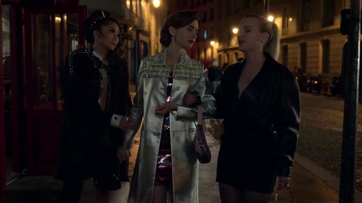 Emily_in_Paris_S02E01_WEBRip_x264-ION10_1961.jpg Emily_in_Paris_S02E01_WEBRip_x264-ION10_1961.jpg