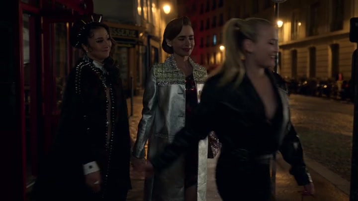 Emily_in_Paris_S02E01_WEBRip_x264-ION10_1978.jpg
