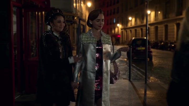 Emily_in_Paris_S02E01_WEBRip_x264-ION10_1979.jpg