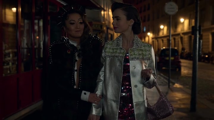Emily_in_Paris_S02E01_WEBRip_x264-ION10_1997.jpg
