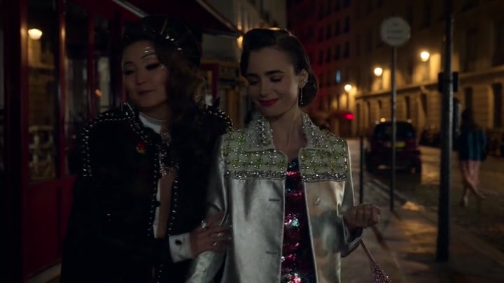 Emily_in_Paris_S02E01_WEBRip_x264-ION10_2000.jpg