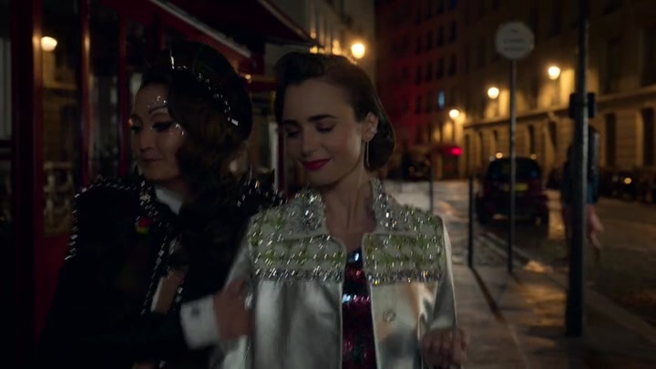 Emily_in_Paris_S02E01_WEBRip_x264-ION10_2001.jpg