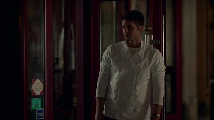 Emily_in_Paris_S02E01_WEBRip_x264-ION10_2015.jpg