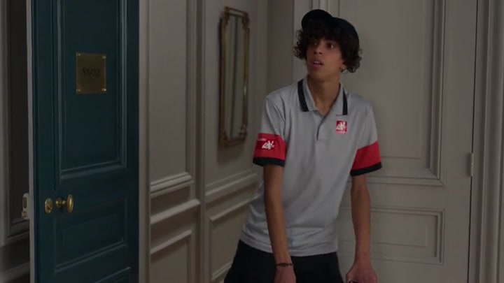 Emily_in_Paris_S02E01_WEBRip_x264-ION10_2029.jpg Emily_in_Paris_S02E01_WEBRip_x264-ION10_2029.jpg