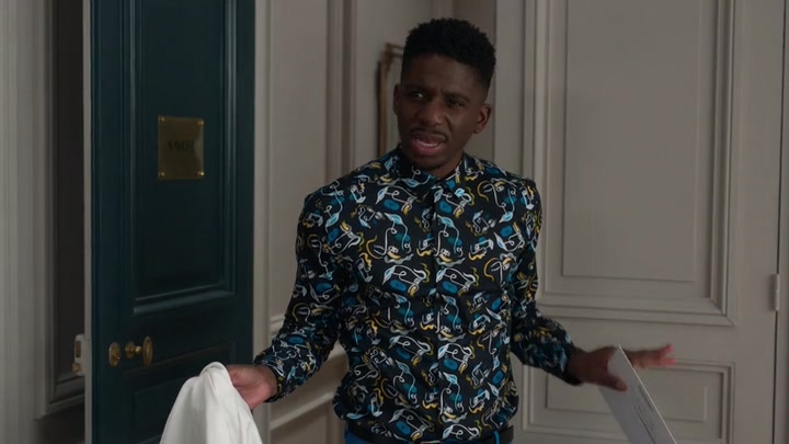 Emily_in_Paris_S02E01_WEBRip_x264-ION10_2083.jpg