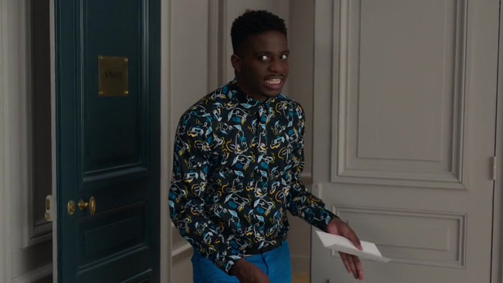 Emily_in_Paris_S02E01_WEBRip_x264-ION10_2090.jpg