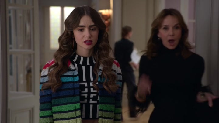Emily_in_Paris_S02E01_WEBRip_x264-ION10_2093.jpg