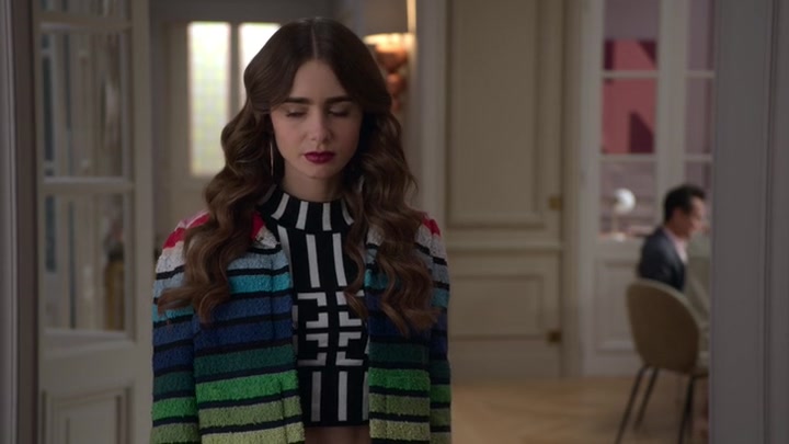Emily_in_Paris_S02E01_WEBRip_x264-ION10_2118.jpg
