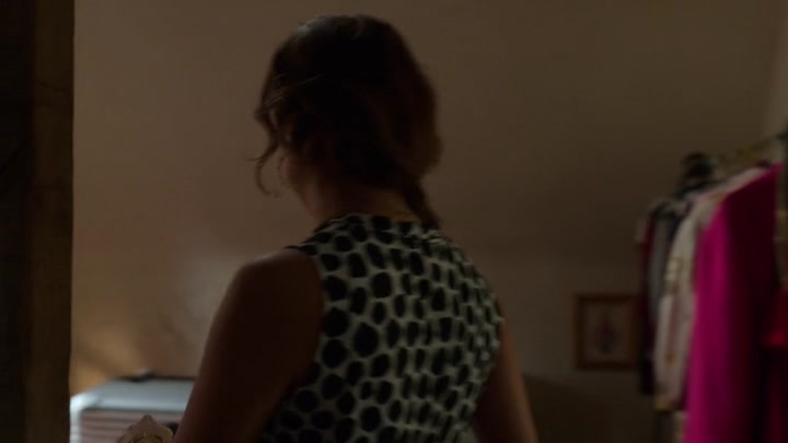 Emily_in_Paris_S02E01_WEBRip_x264-ION10_2226.jpg