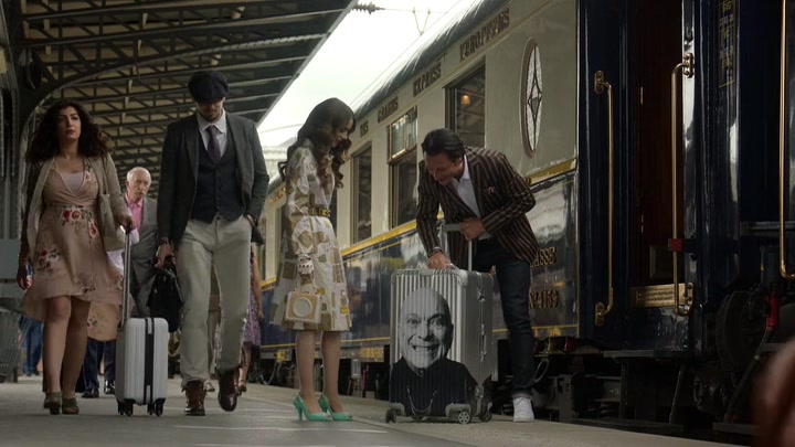 Emily_in_Paris_S02E01_WEBRip_x264-ION10_2356.jpg Emily_in_Paris_S02E01_WEBRip_x264-ION10_2356.jpg