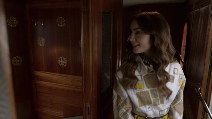 Emily_in_Paris_S02E01_WEBRip_x264-ION10_2372.jpg Emily_in_Paris_S02E01_WEBRip_x264-ION10_2372.jpg