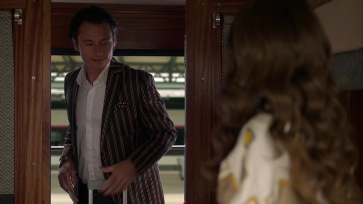Emily_in_Paris_S02E01_WEBRip_x264-ION10_2399.jpg Emily_in_Paris_S02E01_WEBRip_x264-ION10_2399.jpg