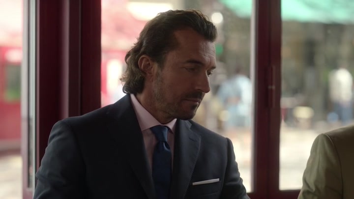 Emily_in_Paris_S02E01_WEBRip_x264-ION10_2429.jpg Emily_in_Paris_S02E01_WEBRip_x264-ION10_2429.jpg
