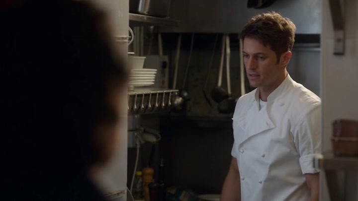 Emily_in_Paris_S02E01_WEBRip_x264-ION10_2456.jpg