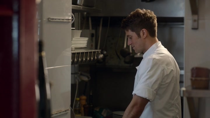 Emily_in_Paris_S02E01_WEBRip_x264-ION10_2493.jpg Emily_in_Paris_S02E01_WEBRip_x264-ION10_2493.jpg