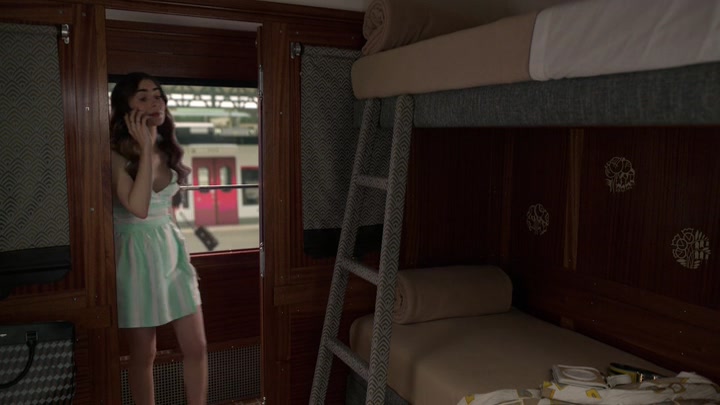 Emily_in_Paris_S02E01_WEBRip_x264-ION10_2533.jpg Emily_in_Paris_S02E01_WEBRip_x264-ION10_2533.jpg