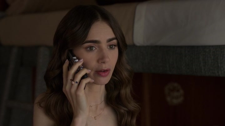 Emily_in_Paris_S02E01_WEBRip_x264-ION10_2600.jpg Emily_in_Paris_S02E01_WEBRip_x264-ION10_2600.jpg