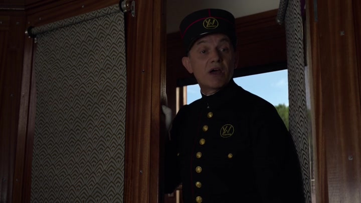 Emily_in_Paris_S02E02_WEBRip_x264-ION10_0027.jpg Emily_in_Paris_S02E02_WEBRip_x264-ION10_0027.jpg