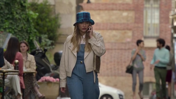 Emily_in_Paris_S02E02_WEBRip_x264-ION10_0106.jpg Emily_in_Paris_S02E02_WEBRip_x264-ION10_0106.jpg