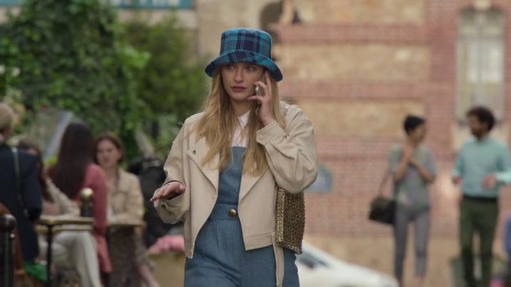 Emily_in_Paris_S02E02_WEBRip_x264-ION10_0114.jpg Emily_in_Paris_S02E02_WEBRip_x264-ION10_0114.jpg