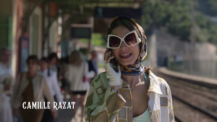 Emily_in_Paris_S02E02_WEBRip_x264-ION10_0139.jpg