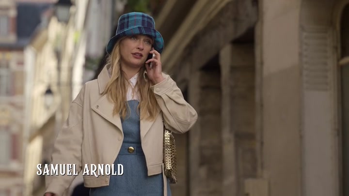 Emily_in_Paris_S02E02_WEBRip_x264-ION10_0147.jpg