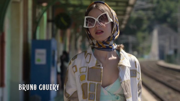 Emily_in_Paris_S02E02_WEBRip_x264-ION10_0161.jpg