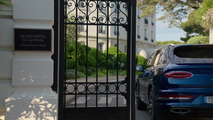 Emily_in_Paris_S02E02_WEBRip_x264-ION10_0302.jpg Emily_in_Paris_S02E02_WEBRip_x264-ION10_0302.jpg