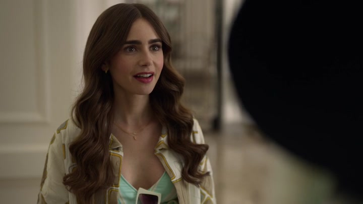 Emily_in_Paris_S02E02_WEBRip_x264-ION10_0375.jpg Emily_in_Paris_S02E02_WEBRip_x264-ION10_0375.jpg