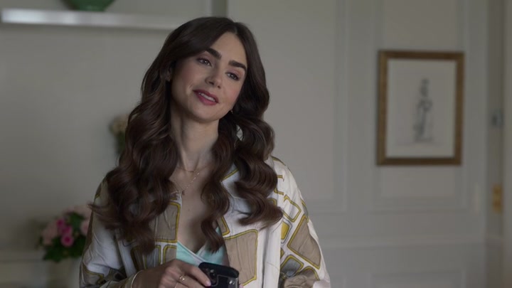 Emily_in_Paris_S02E02_WEBRip_x264-ION10_0441.jpg Emily_in_Paris_S02E02_WEBRip_x264-ION10_0441.jpg