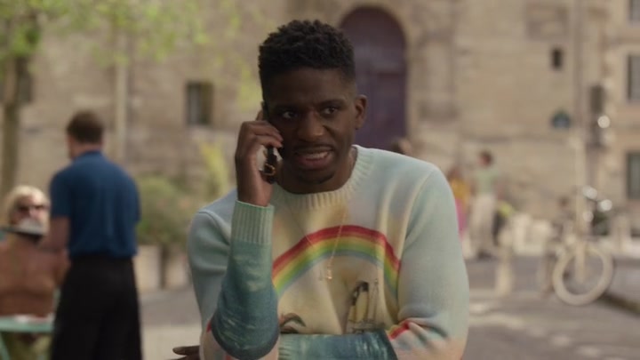 Emily_in_Paris_S02E02_WEBRip_x264-ION10_0573.jpg