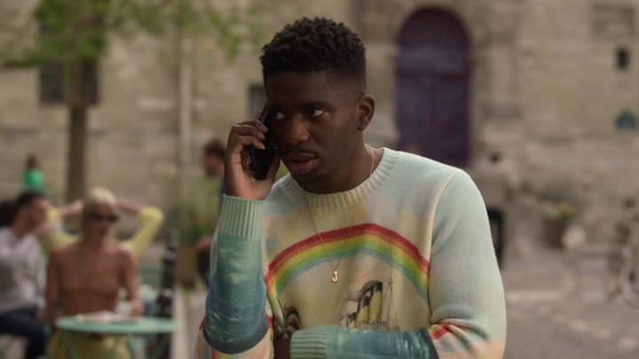 Emily_in_Paris_S02E02_WEBRip_x264-ION10_0604.jpg