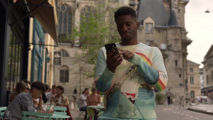 Emily_in_Paris_S02E02_WEBRip_x264-ION10_0611.jpg Emily_in_Paris_S02E02_WEBRip_x264-ION10_0611.jpg