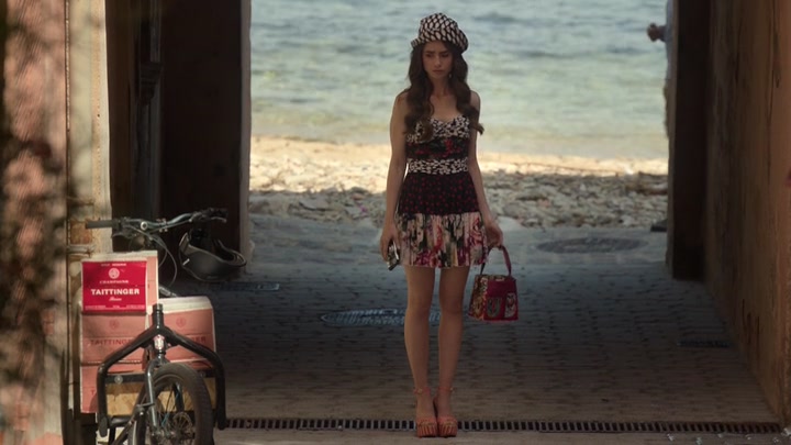 Emily_in_Paris_S02E02_WEBRip_x264-ION10_0631.jpg Emily_in_Paris_S02E02_WEBRip_x264-ION10_0631.jpg