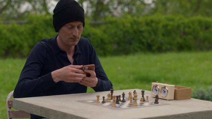 Emily_in_Paris_S02E02_WEBRip_x264-ION10_0642.jpg Emily_in_Paris_S02E02_WEBRip_x264-ION10_0642.jpg
