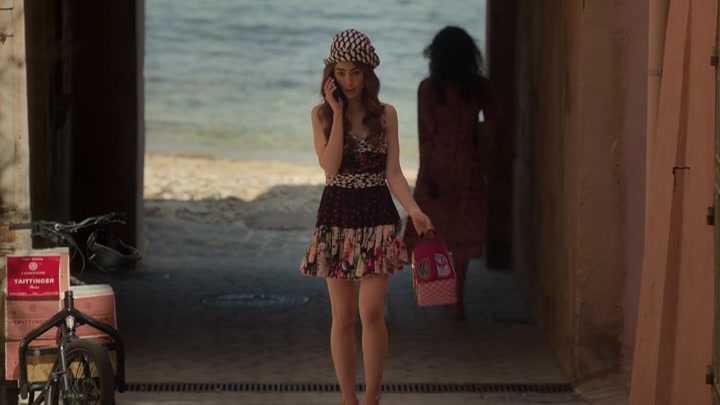 Emily_in_Paris_S02E02_WEBRip_x264-ION10_0653.jpg Emily_in_Paris_S02E02_WEBRip_x264-ION10_0653.jpg