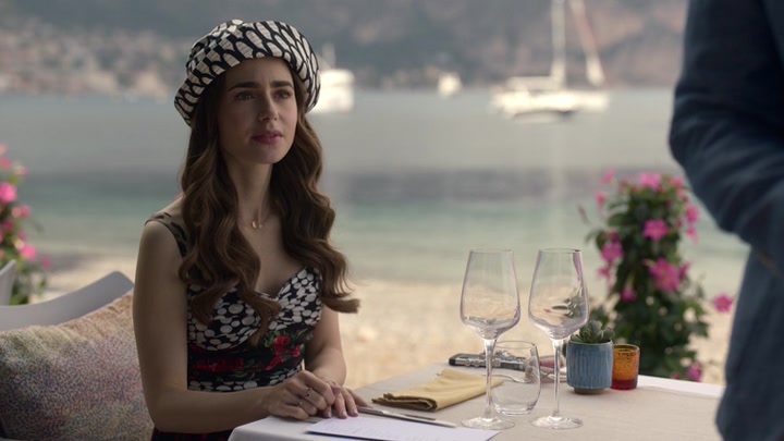 Emily_in_Paris_S02E02_WEBRip_x264-ION10_0768.jpg Emily_in_Paris_S02E02_WEBRip_x264-ION10_0768.jpg
