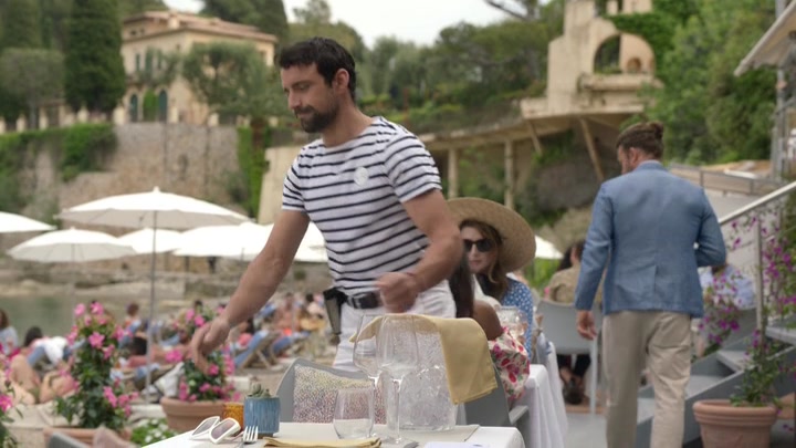 Emily_in_Paris_S02E02_WEBRip_x264-ION10_0867.jpg Emily_in_Paris_S02E02_WEBRip_x264-ION10_0867.jpg