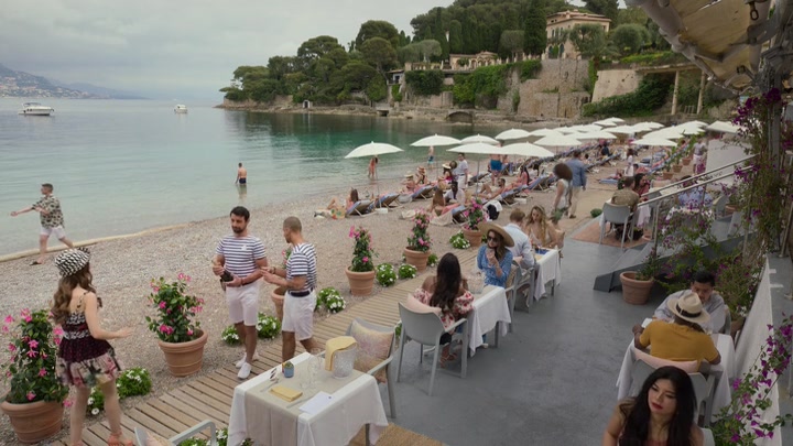 Emily_in_Paris_S02E02_WEBRip_x264-ION10_0882.jpg Emily_in_Paris_S02E02_WEBRip_x264-ION10_0882.jpg