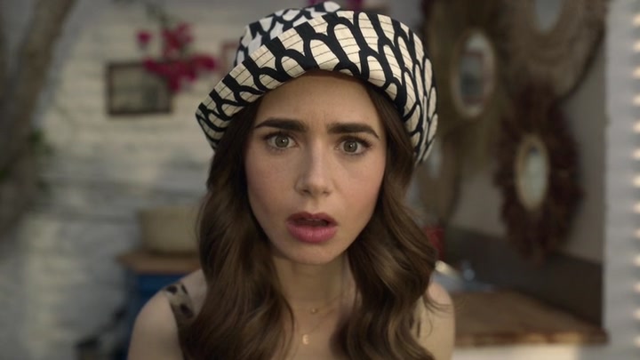 Emily_in_Paris_S02E02_WEBRip_x264-ION10_0919.jpg