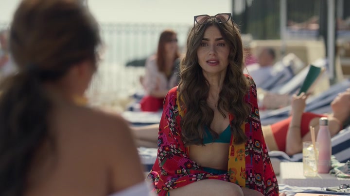 Emily_in_Paris_S02E02_WEBRip_x264-ION10_1090.jpg