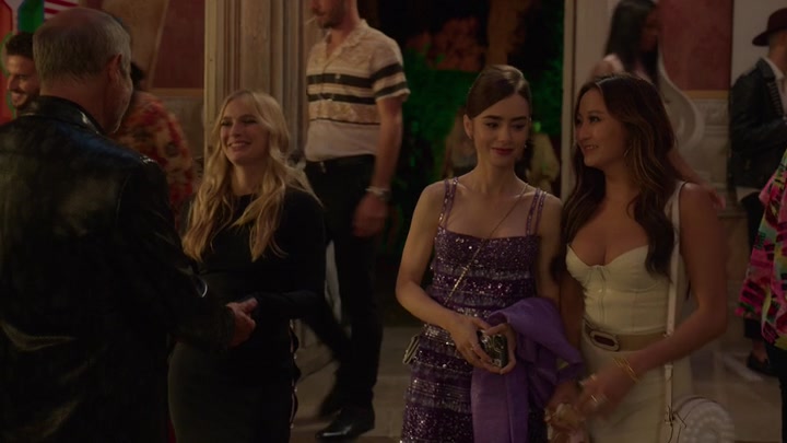 Emily_in_Paris_S02E02_WEBRip_x264-ION10_1374.jpg Emily_in_Paris_S02E02_WEBRip_x264-ION10_1374.jpg